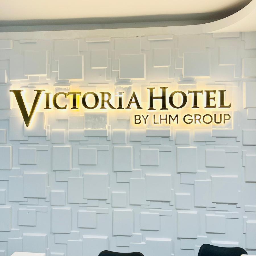 Victoria - Netflix Free Khách sạn